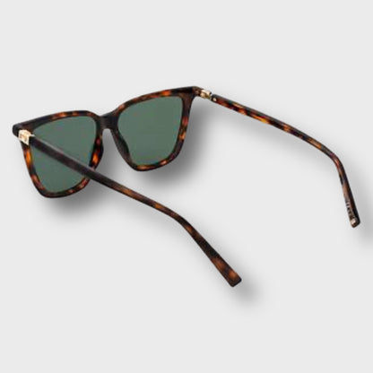 Givenchy Tortoise GV7160S